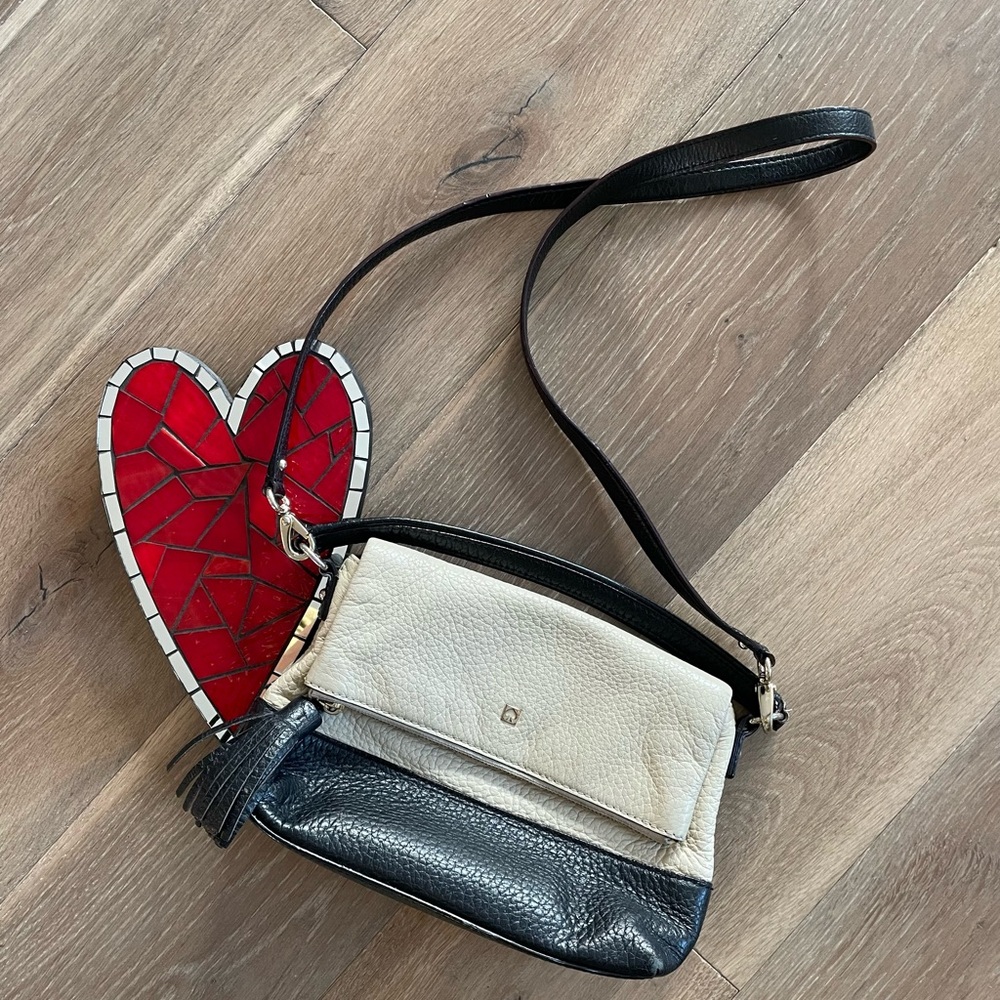 Kate Spade New York Southport Avenue Maria Black and Cream Crossbody Bag